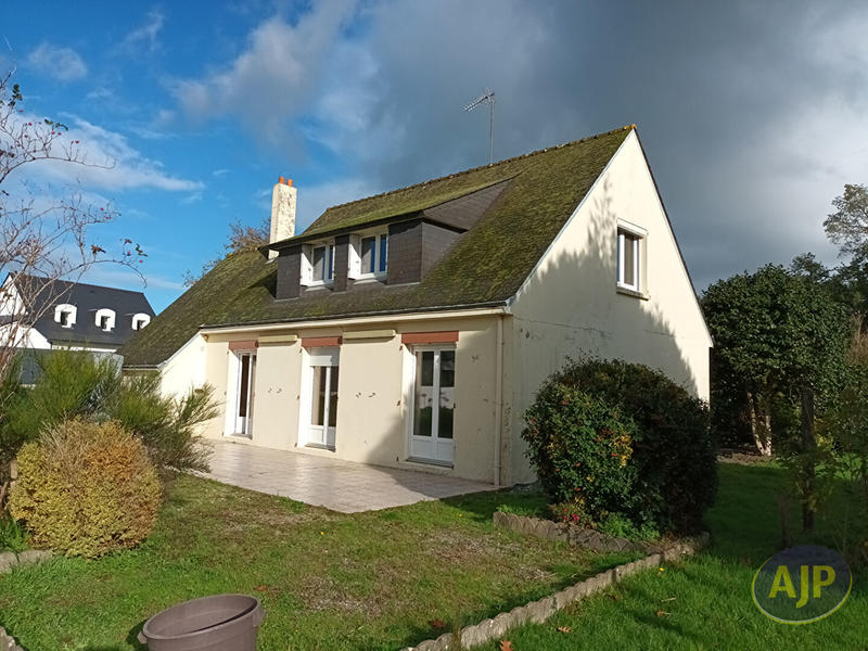 Maison - 102 m² - 5 pièces