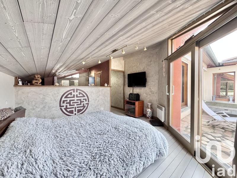 Maison - 276 m² - 8 pièces