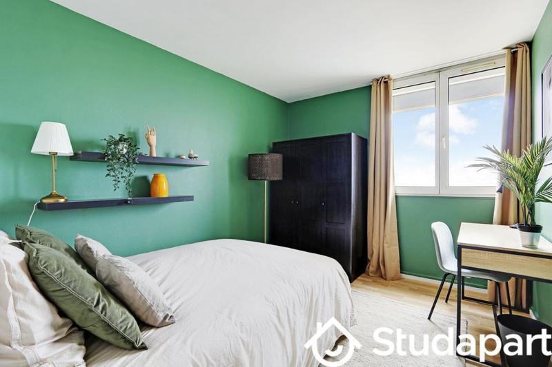 Chambre - 13 m² - 1 pièce