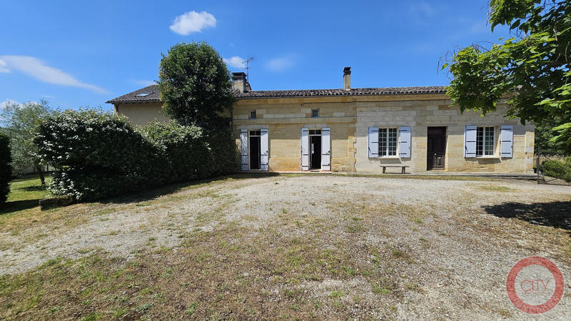 Maison ancienne - 270 m² - 10 pièces