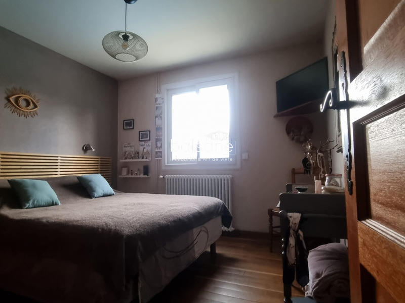 Maison traditionnelle - 165 m² - 5 pièces