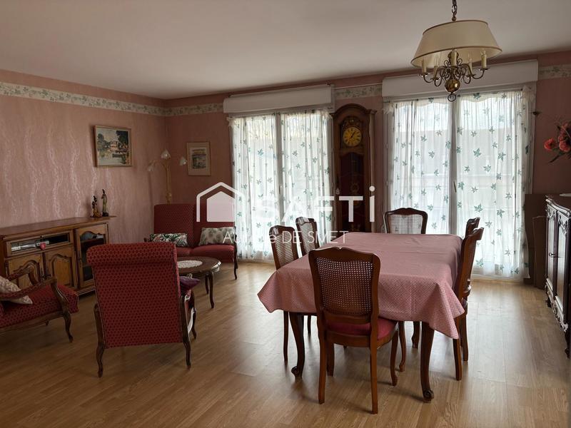 Appartement - 90 m² - 4 pièces