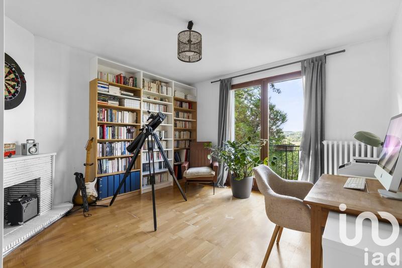 Maison - 230 m² - 7 pièces