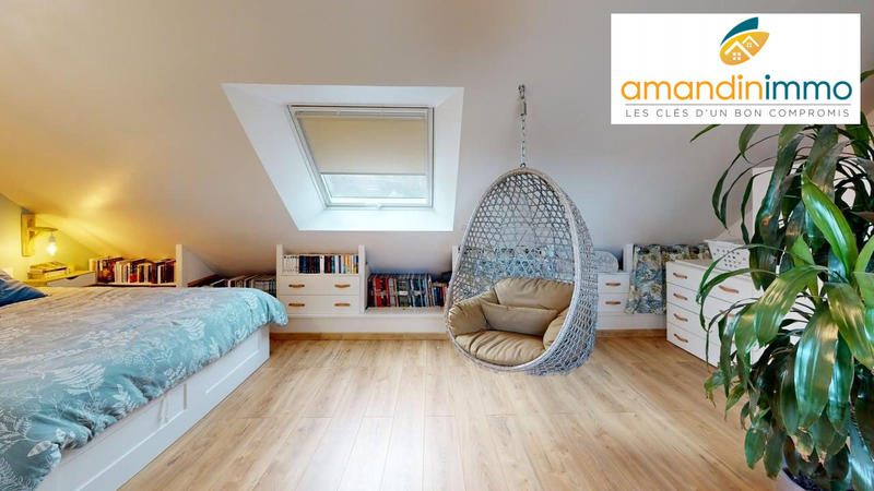 Maison - 105 m² - 6 pièces