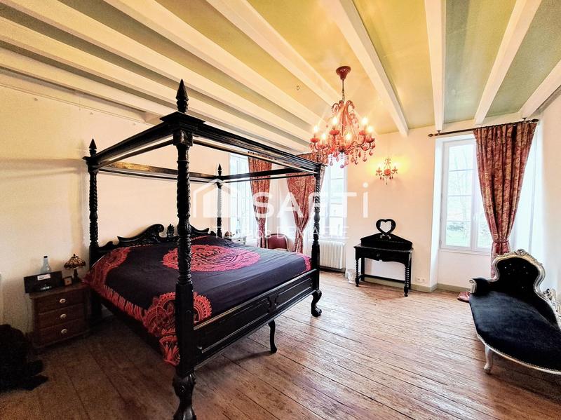 Maison - 500 m² - 18 pièces