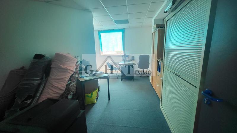 Bureau - 210 m²