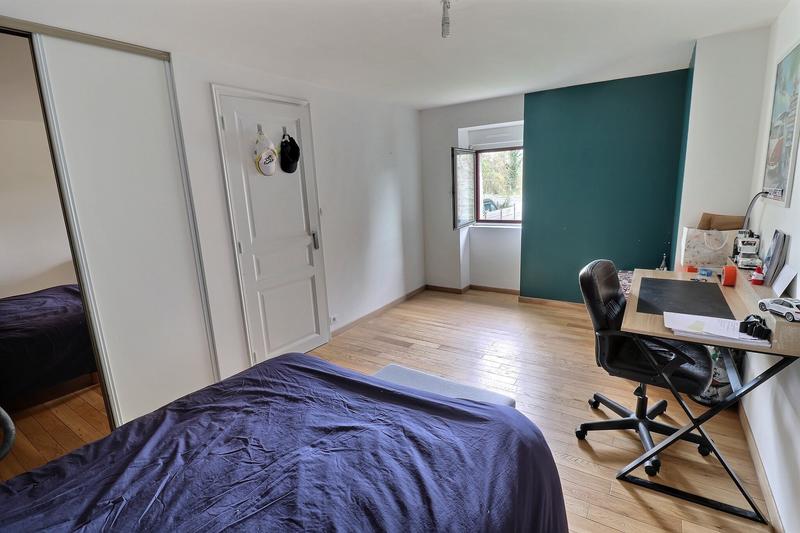 Maison - 200 m² - 7 pièces