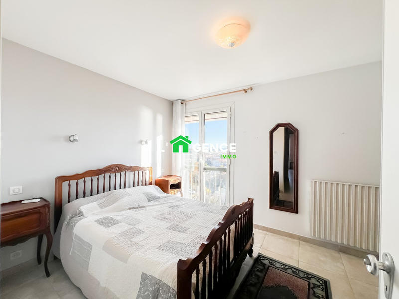 Appartement - 75 m² - 4 pièces