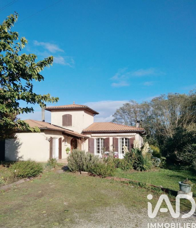 Maison - 140 m² - 5 pièces