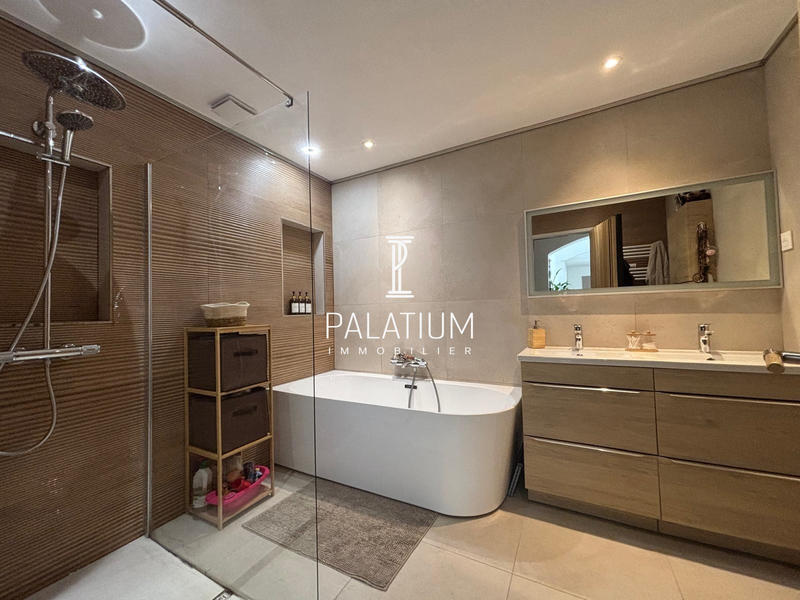 Villa - 160 m² - 6 pièces