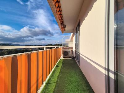 Appartement - 83 m² - 4 pièces