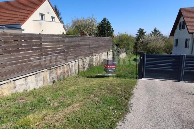Terrain constructible - 1 000 m²