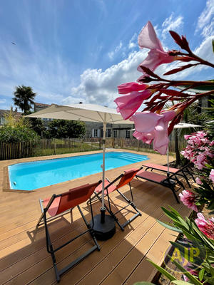 Maison bourgeoise - 323 m² - 12 pièces