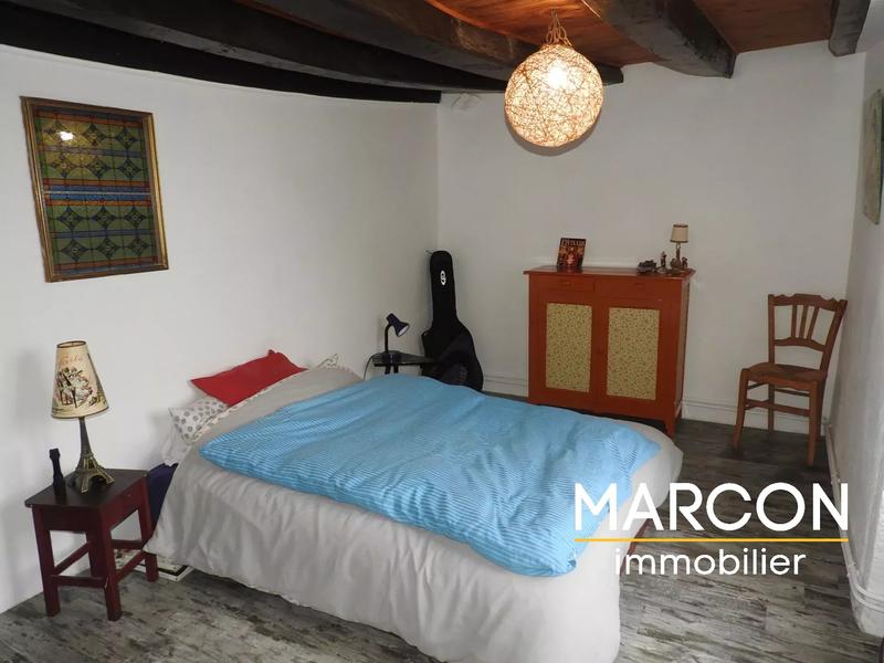 Maison - 97 m² - 5 pièces