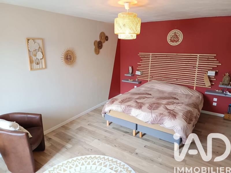 Maison - 156 m² - 8 pièces