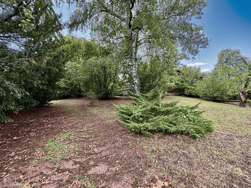 Maison traditionnelle - 181 m² - 7 pièces