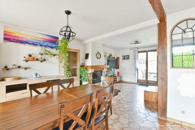 Maison - 128 m² - 6 pièces