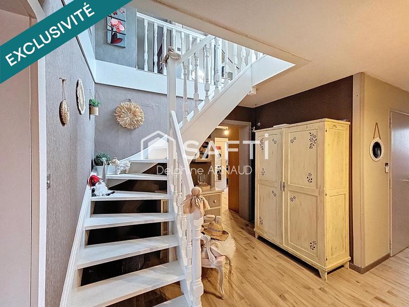 Maison - 285 m² - 10 pièces