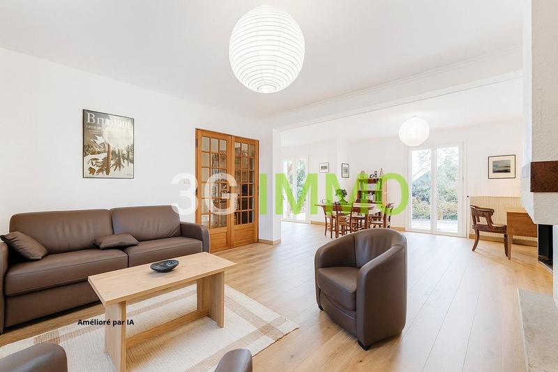 Maison traditionnelle - 140 m² - 6 pièces