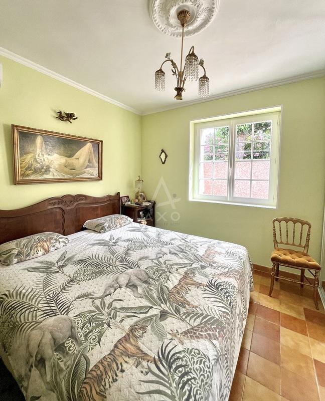 Maison - 145 m² - 7 pièces