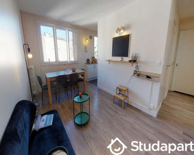 Chambre - 100 m² - 1 pièce