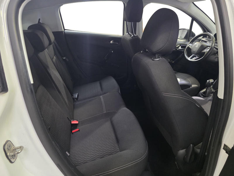 Peugeot 208 - 1.6 Blue-HDi 100 Cv Business R'