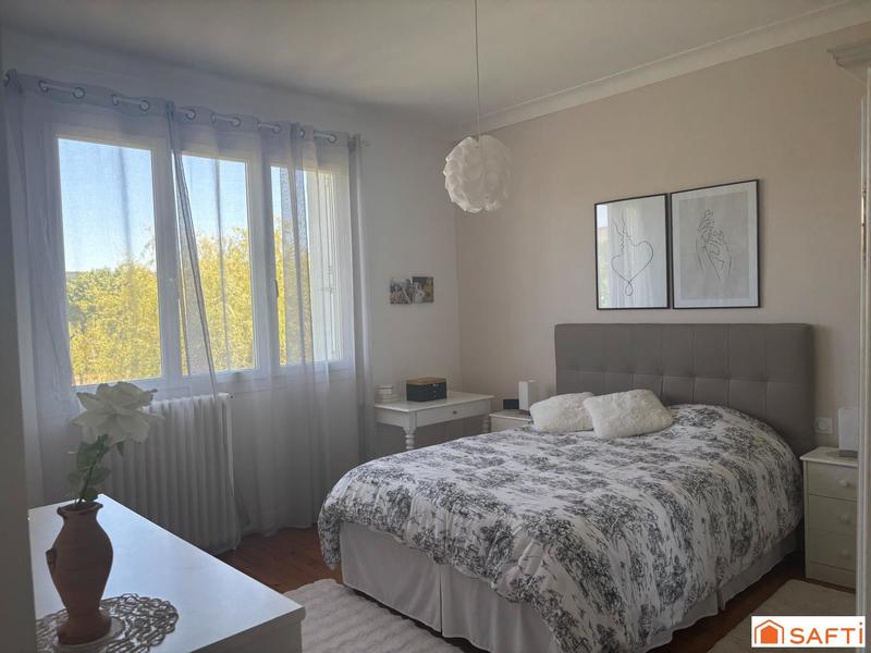 Maison - 105 m² - 4 pièces