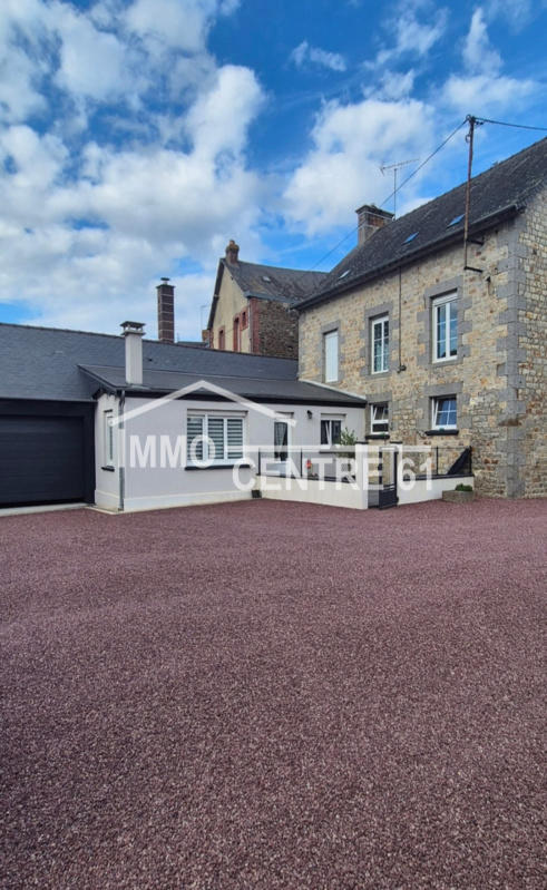 Maison - 163 m² - 9 pièces