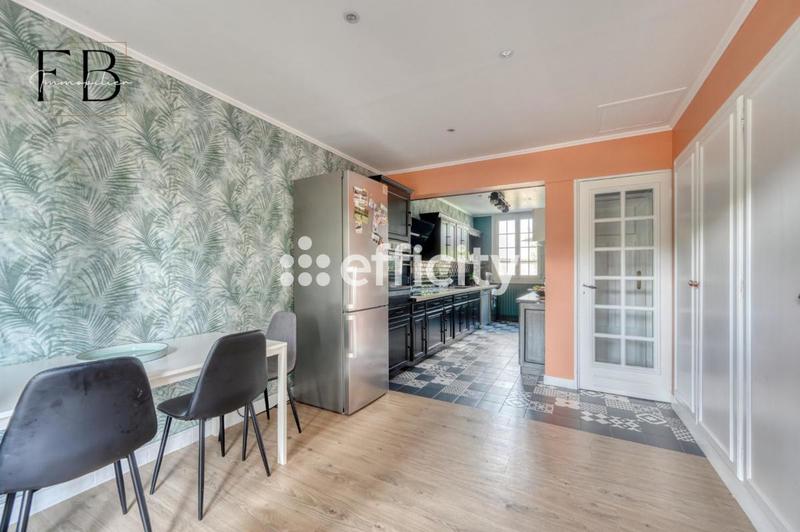 Maison - 150 m² - 7 pièces