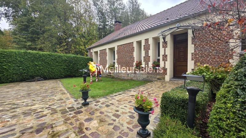 Propriété - 285 m² - 7 pièces