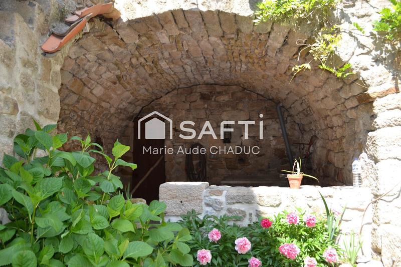 Maison - 210 m² - 8 pièces