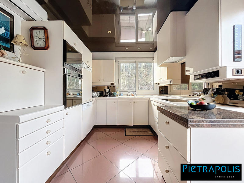 Appartement - 132 m² - 4 pièces