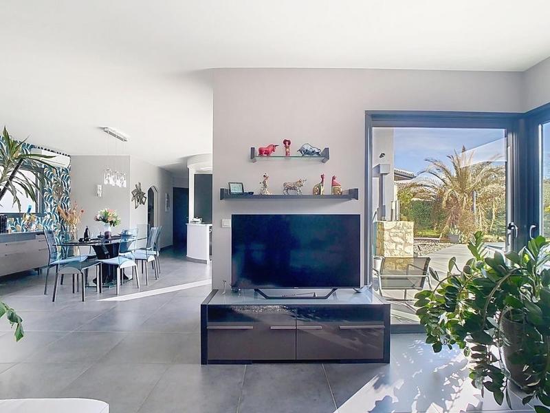 Maison - 138 m² - 5 pièces