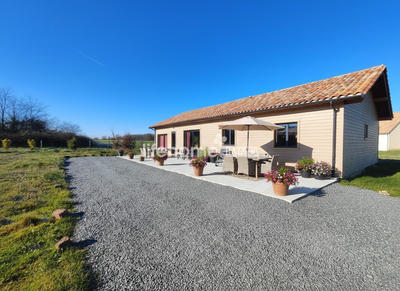 Maison - 105 m² - 5 pièces