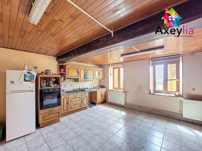 Maison - 280 m² - 10 pièces