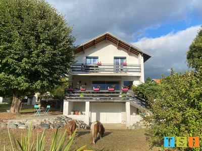 Maison - 144 m² - 7 pièces