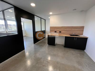 Bureau - 78 m²