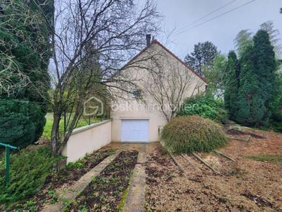 Maison traditionnelle - 98 m² - 4 pièces