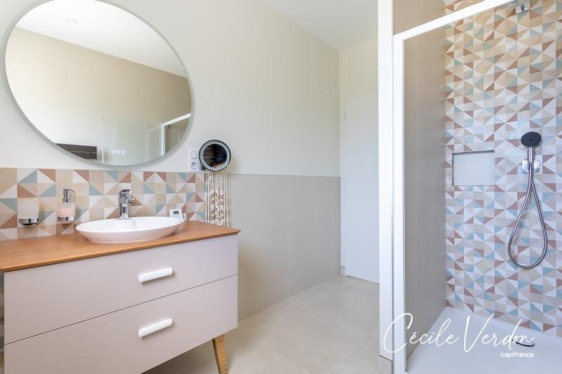 Maison - 300 m² - 10 pièces