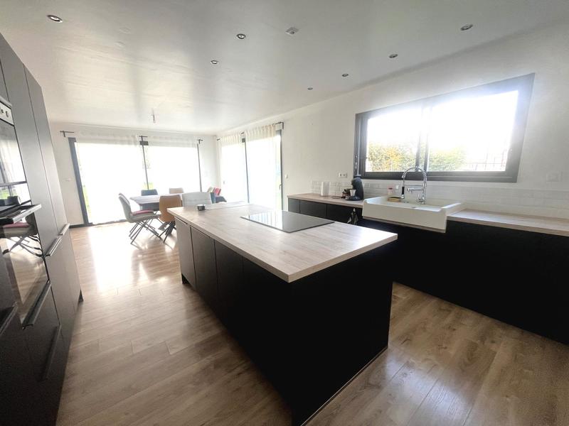 Maison traditionnelle - 140 m² - 5 pièces