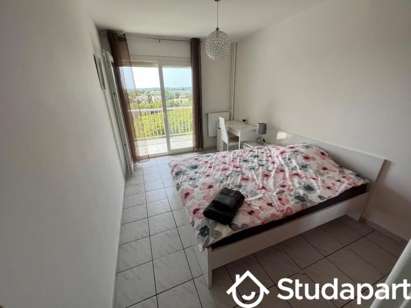 Chambre - 27 m² - 1 pièce