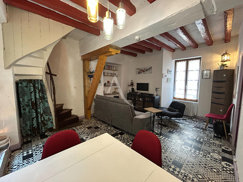 Maison - 93 m² - 4 pièces