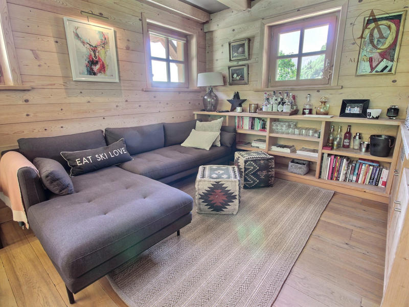 Châlet - 252 m² - 8 pièces