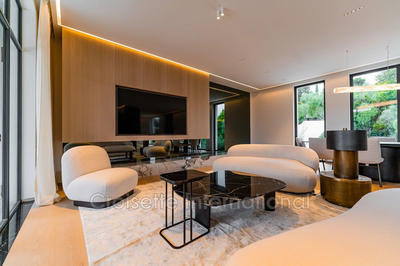 Villa - 388 m² - 6 pièces