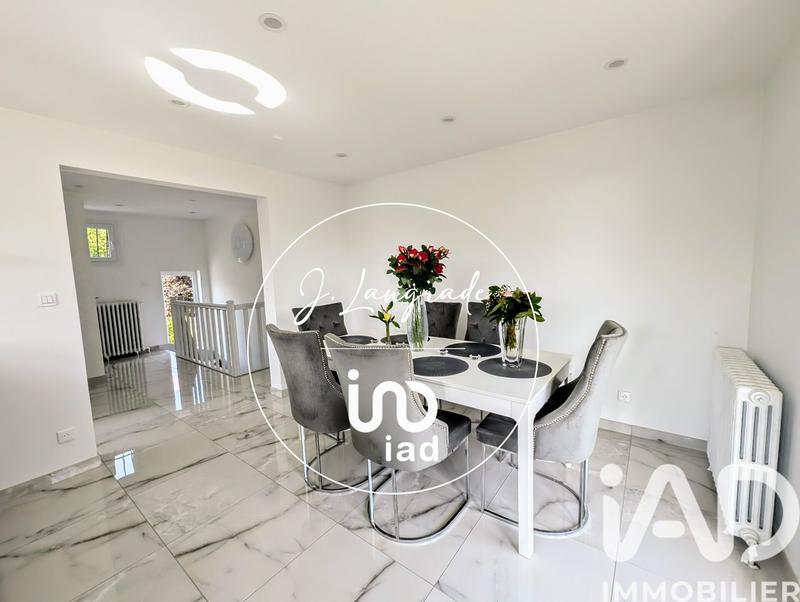 Maison - 111 m² - 5 pièces