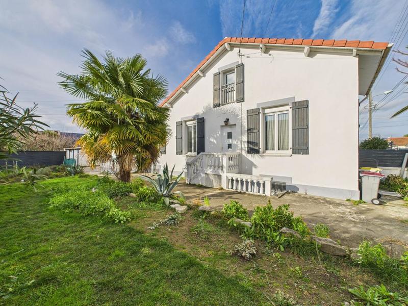 Maison - 92 m² - 5 pièces