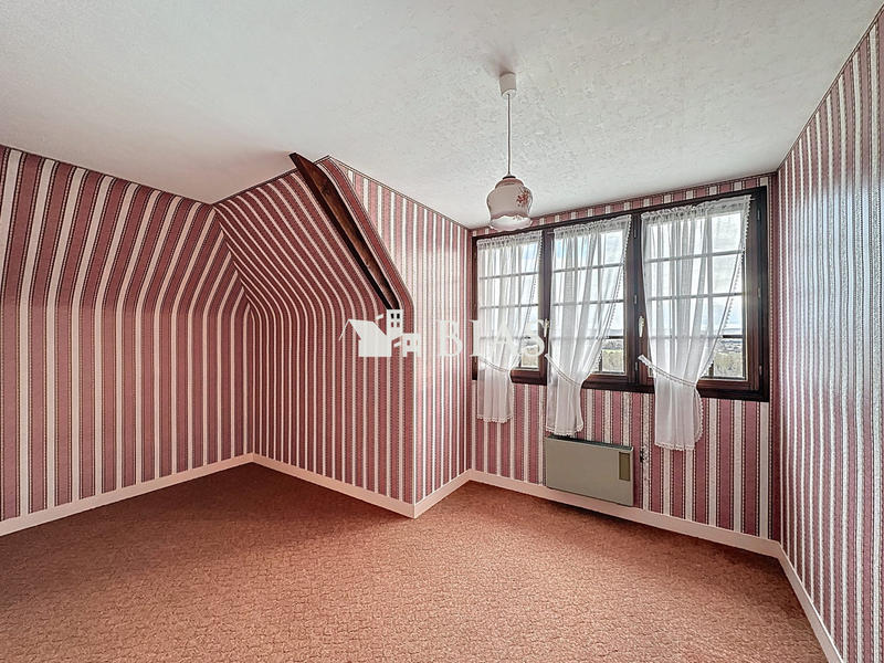 Maison - 122 m² - 5 pièces