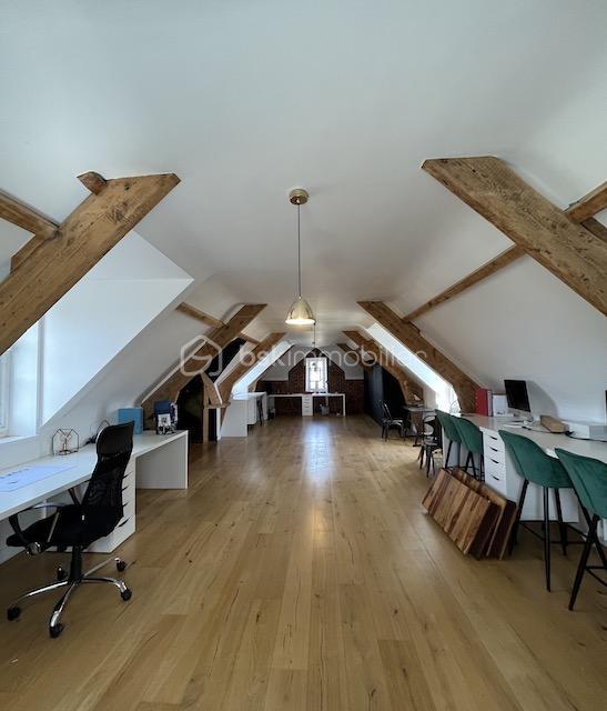 Bureau - 263 m² - 9 pièces