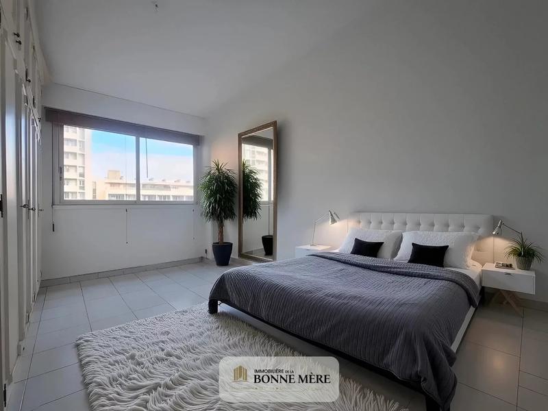 Appartement - 102 m² - 5 pièces