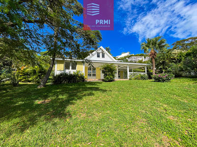 Maison - 105 m² - 4 pièces